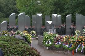 05-09-2015 | Marco Kroon bij herdenking bij Nationaal Indië-monument